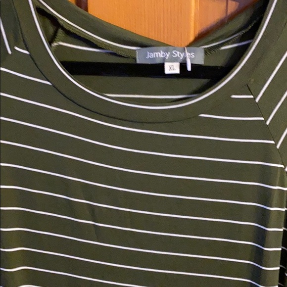 Raglan tee - Picture 2 of 2